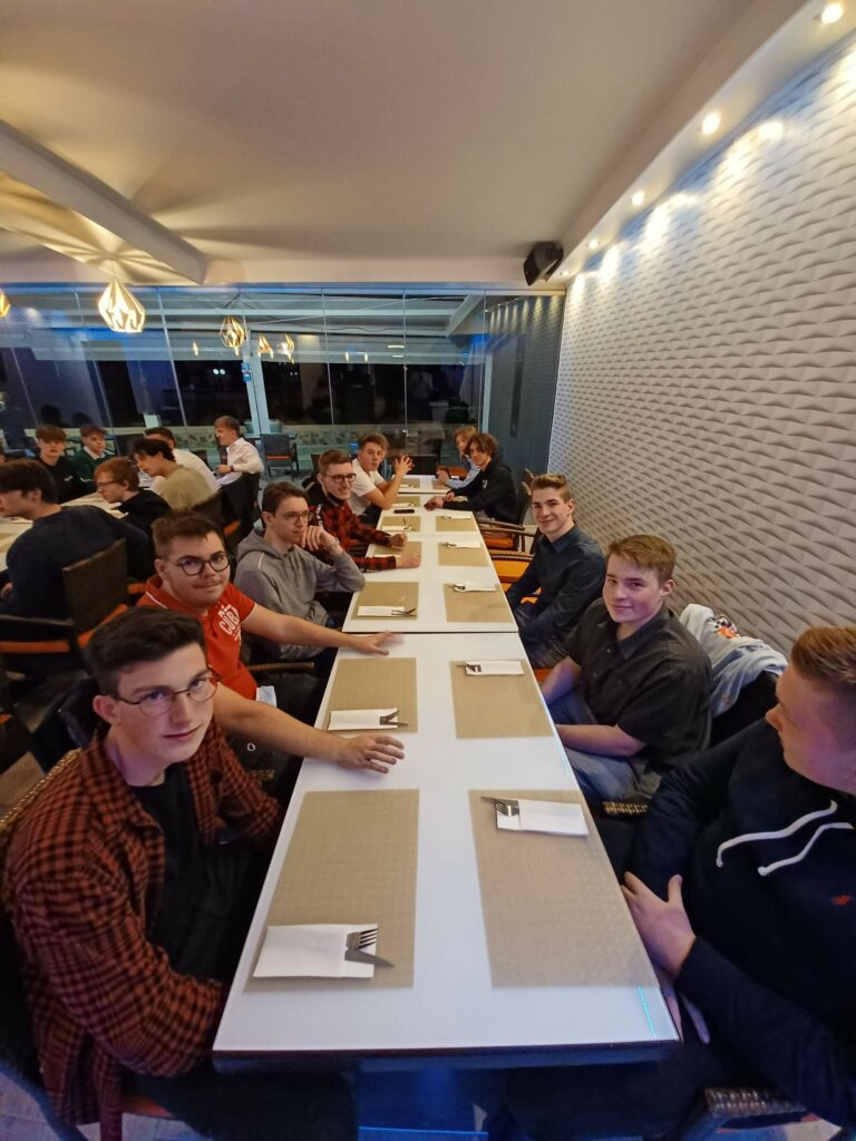 Samen eten in Torremolinos tafel 1