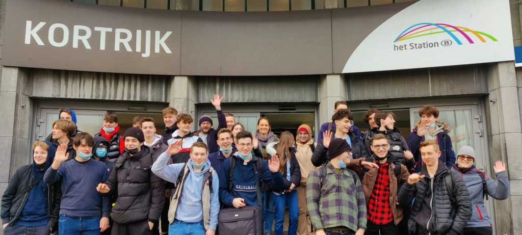 Verzamelen aan station Kortrijk